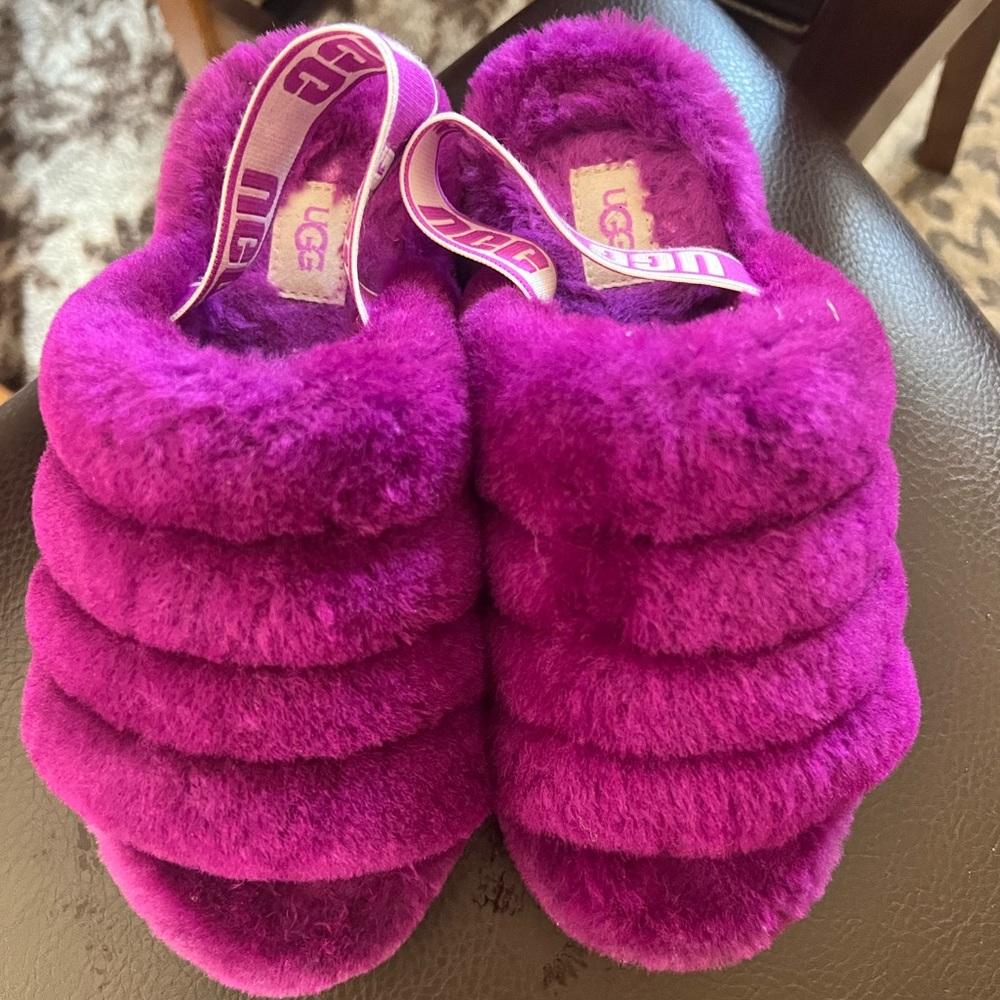 Ugg Slippers size 6 pink